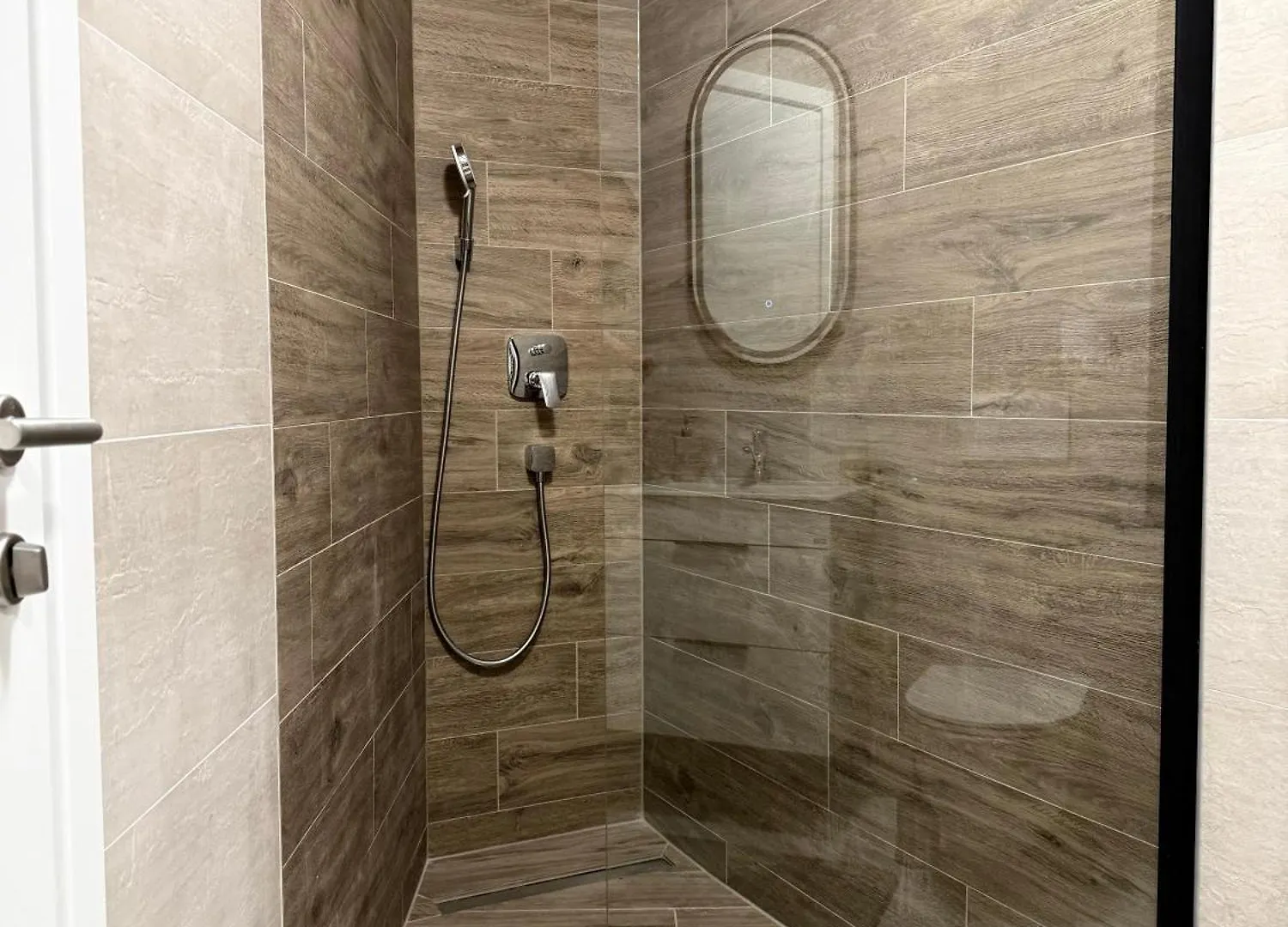 Apartman Maun Mandre Apartamento